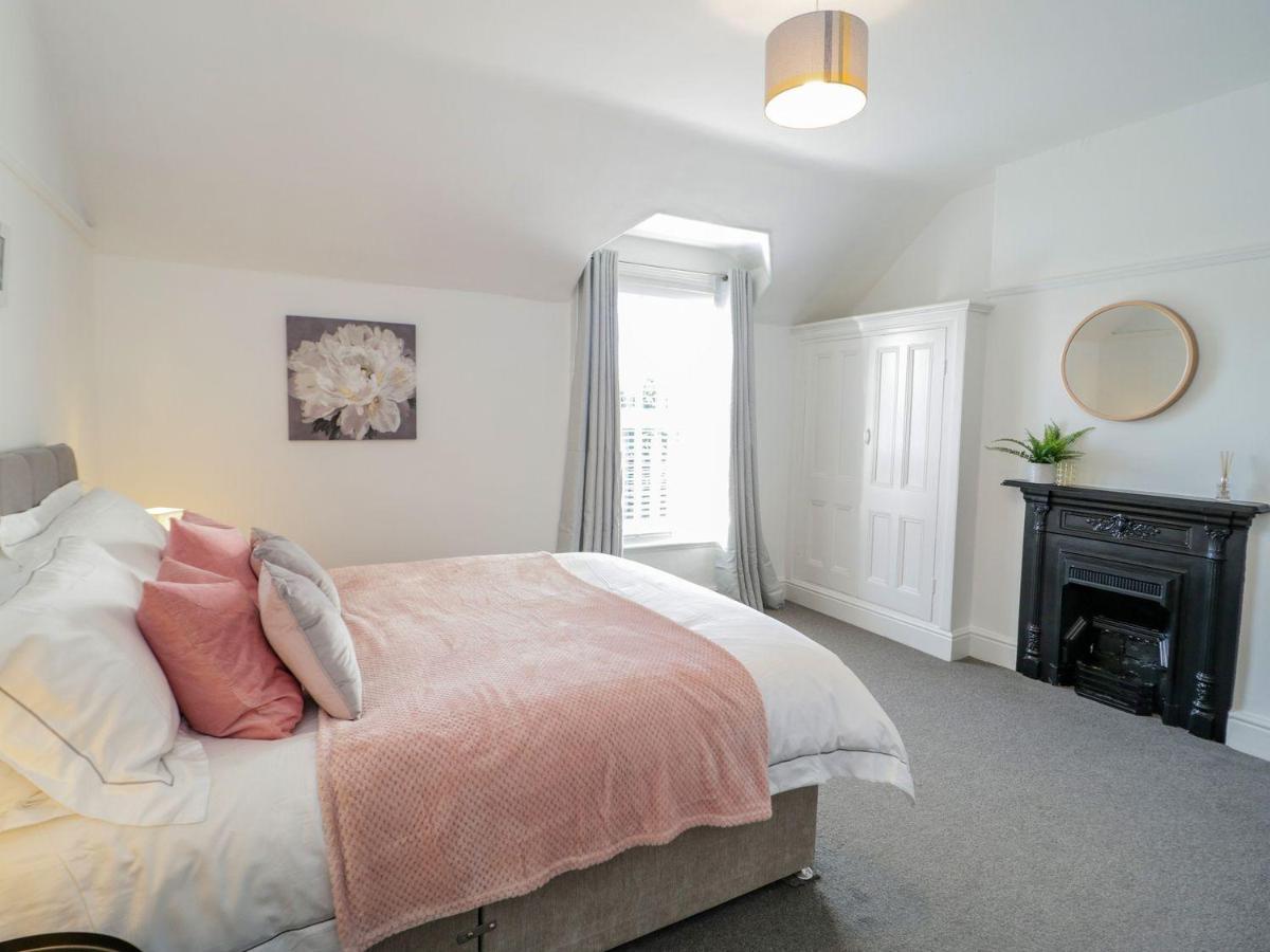Cadnant Park Maisonette คอนวี ภายนอก รูปภาพ