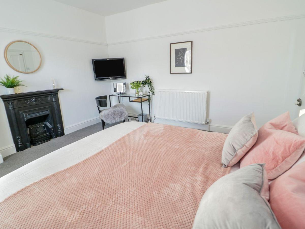 Cadnant Park Maisonette คอนวี ภายนอก รูปภาพ